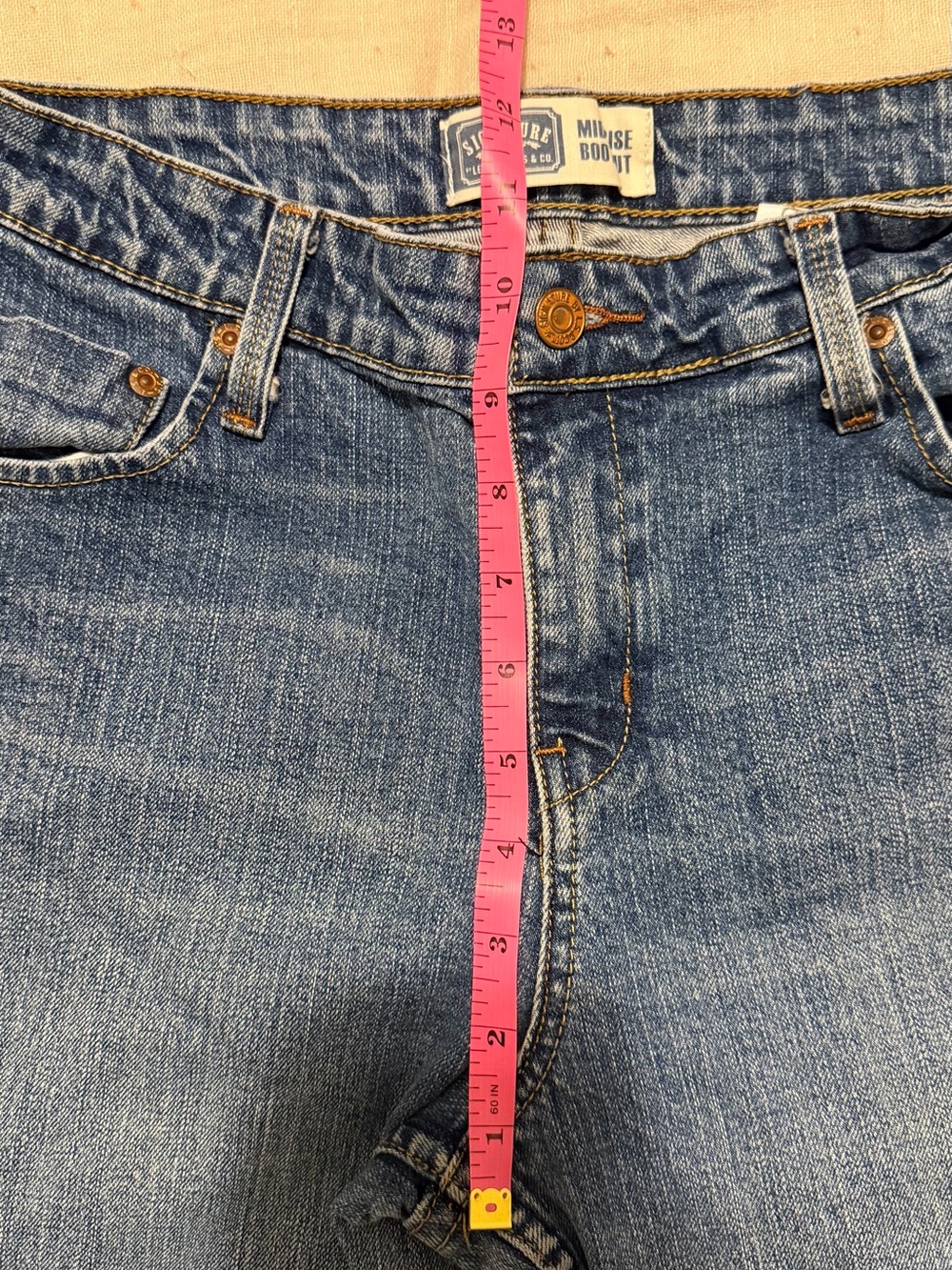 Y2K Mid Rise Levi’s - Picture 6 of 6